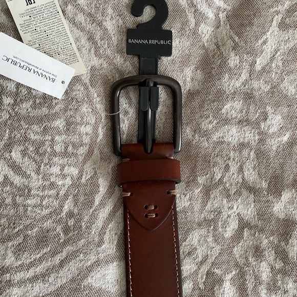 Banana Republic Men’s Leather Belt Size 32 - Picture 3 of 4